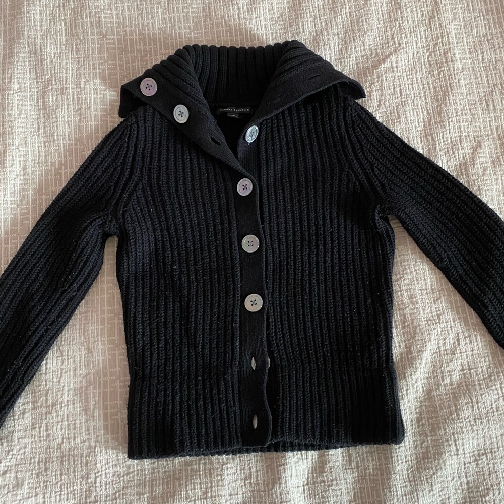 Collared button up sweater - Picture 2 of 6